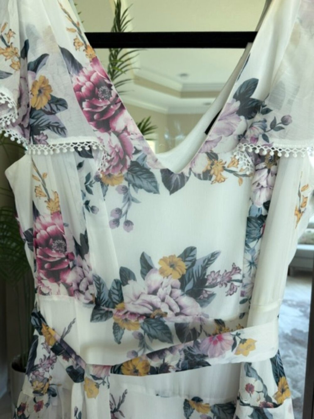 City Chic Summer Love Ruffle Dress Size M (18) EUC White Floral Feminine - Picture 8 of 15
